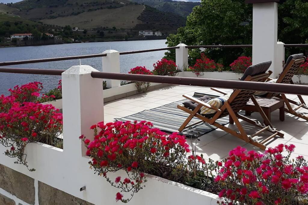 Casa Dos Vinhais - Douro Valley Coleja Bagian luar foto
